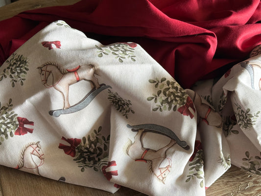 Caballito de Madera Navideño (Disponible bajo pedido,contáctanos)