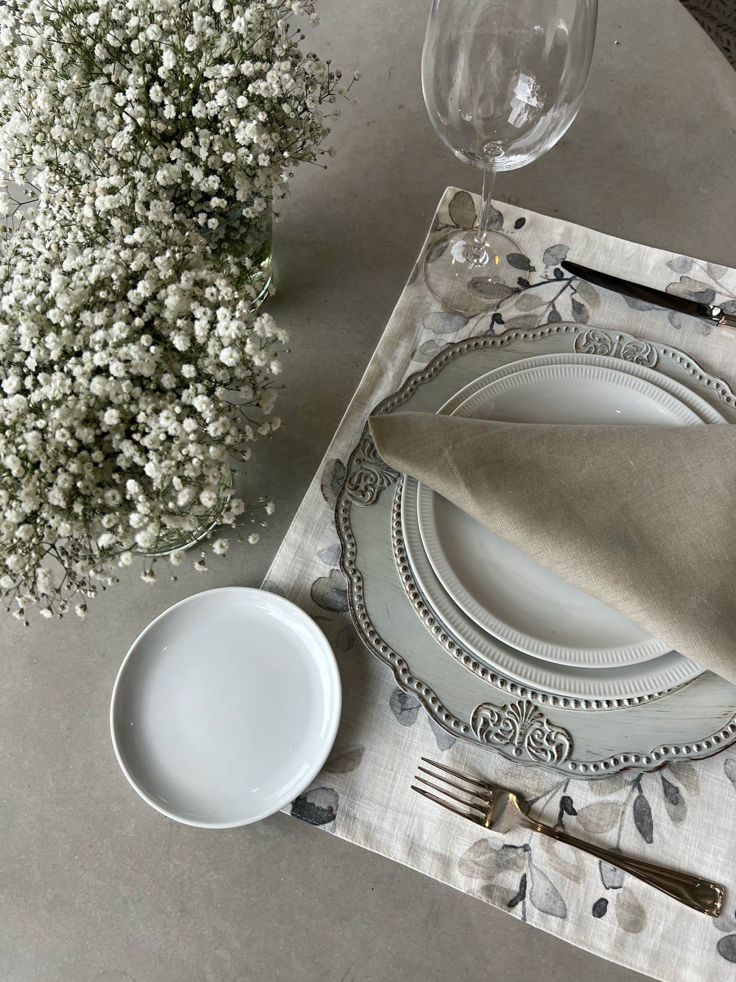 Mantel Individual - Hojitas (Gris)